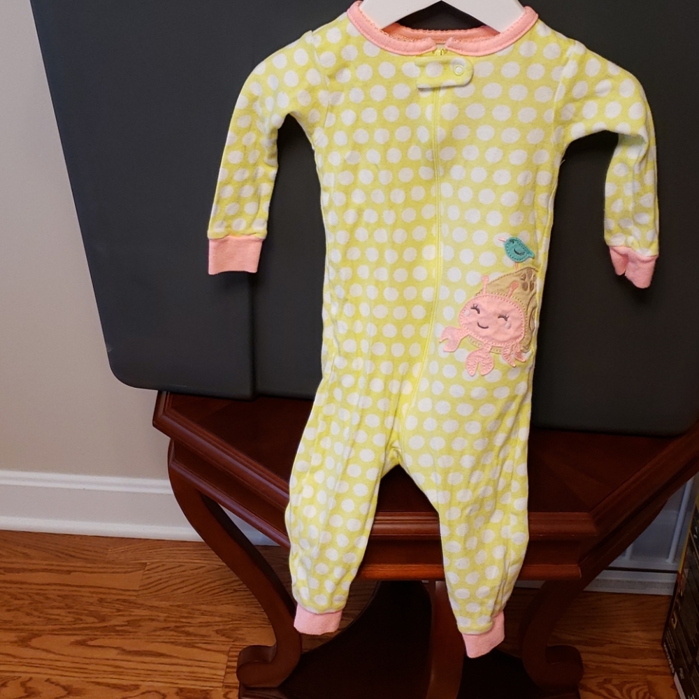 Girl's pajamas
